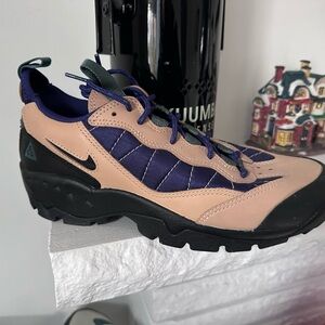 Nike Air Mada ACG Men's 9.5, deadstock/brand new, no box